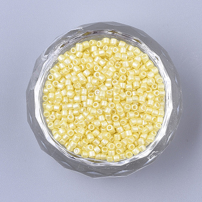 Pearlized Cylinder Seed Beads SEED-Q036-02A-E13-1
