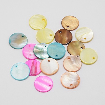 Dyed Natural Flat Round Shell Pendant SHEL-P003-04-1