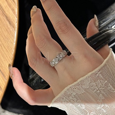 Rhombus Pattern 925 Sterling Silver with Crystal Rhinestone Finger Rings FS-WG922B2-01-1