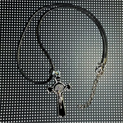 Vintage Religion Alloy Enamel Black Saint Benedict Medal Crucifix Cross Pendant Necklaces for Men Women ZV6035-1
