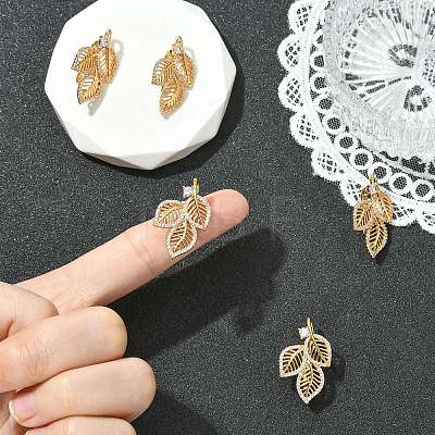 SHEGRACE Brass Micro Pave Clear Cubic Zirconi Twister Clasps XGRQ6B583-885G-1
