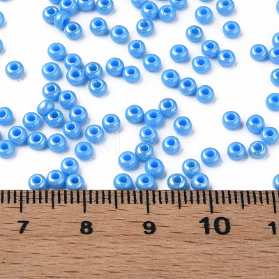 8/0 Czech Opaque Glass Seed Beads SEED-N004-003A-17-1