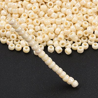 TOHO 8/0 Round Beads X-SEED-TR08-0409-1