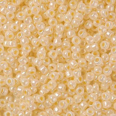 TOHO 8/0 Round Beads SEED-XTR08-0901-1