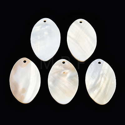 Natural Freshwater Shell Pendants SHEL-N026-214C-B01-1