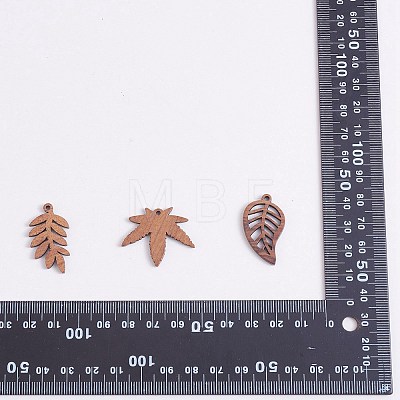 16Pcs 8 Style Autumn Theme Natural Walnut Wood Pendants WOOD-SZ0001-29-1