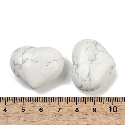 Heart Natural Howlite Palm Stones G-C186-02H-1