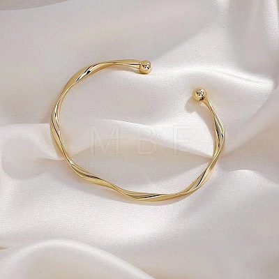 Twisted Alloy Cuff Bangles for Woman WGB7D3A-02-1