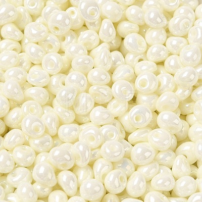 6/0 Glass Seed Beads SEED-M012-01A-10-1