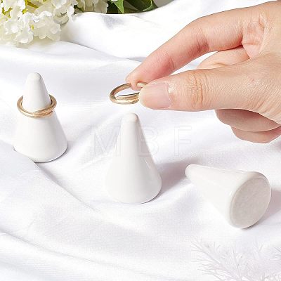 Porcelain Ring Display Stand RDIS-WH0002-08-1