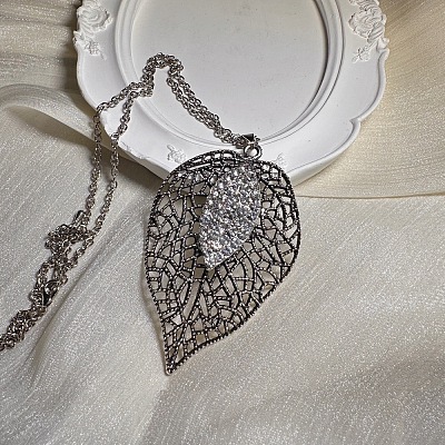 Vintage Alloy Crystal Rhinestone Hollow Leaf Pendant Necklaces for Women LS-ET3744-1