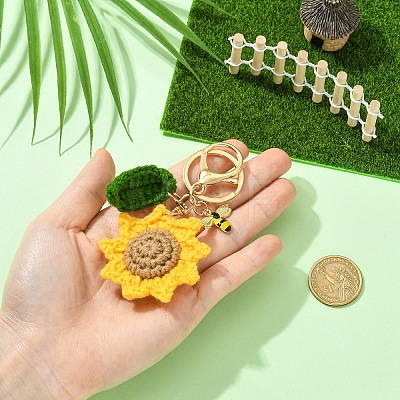 Handmade Crochet Sunflower & Alloy Enamel Bee Keychain KEYC-YW00305-1