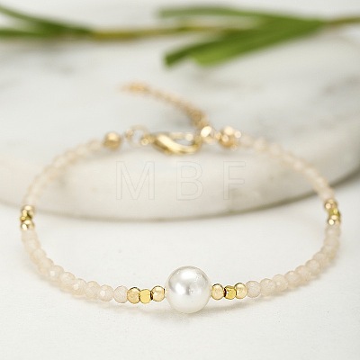 Handmade White Round Shell Pearl and Faceted Round Glass Beaded Bracelets for Women YN0122-5-1