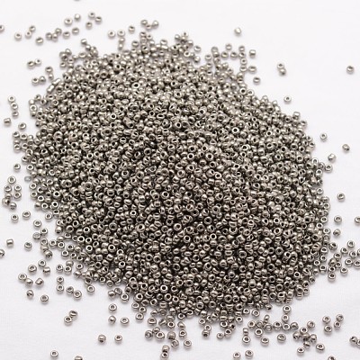 15/0 Glass Seed Beads SEED-J014-F15-40A-1