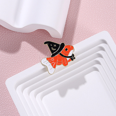 Fish with Witch Hat Enamel Pin ANIM-PW0005-05-1
