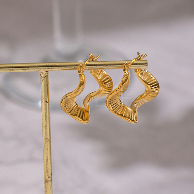 Vintage Style Textured Wavy 304 Stainless Steel Hoop Earrings CM5039-1