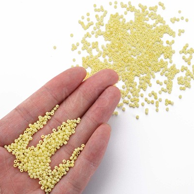 13/0 Glass Seed Beads SEED-T005-14A-A04-1