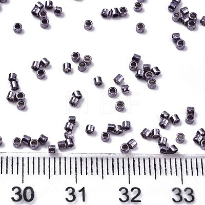 11/0 Grade A Glass Seed Beads SEED-S030-1215-1