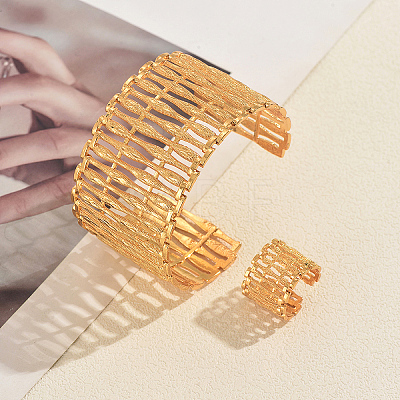 Elegant Alloy Hollow Cuff Bangle & Ring Set YH4609-1