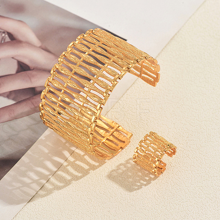 Elegant Alloy Hollow Cuff Bangle & Ring Set YH4609-1