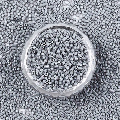 11/0 Grade A Glass Seed Beads SEED-S030-1025-1